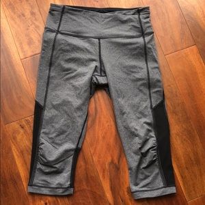 Lululemon mesh cropped yoga pants